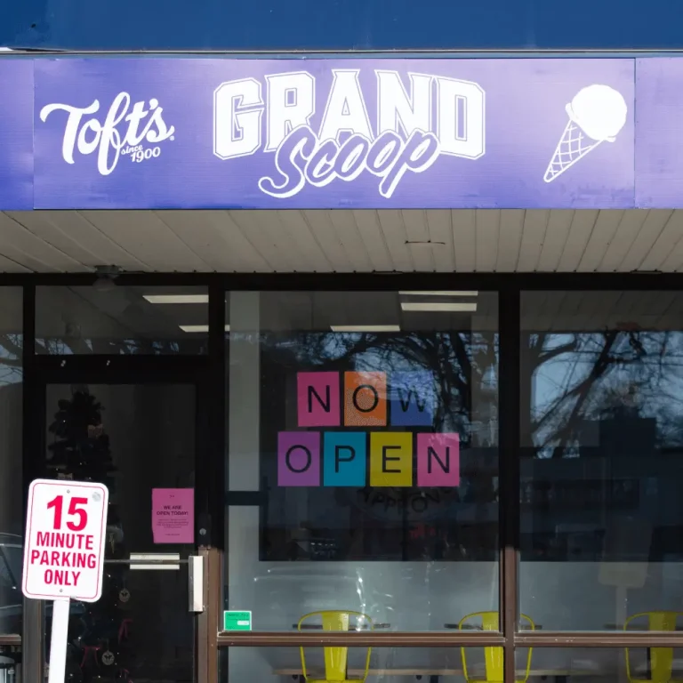 The Grand Scoop storefront in Grandview Heights